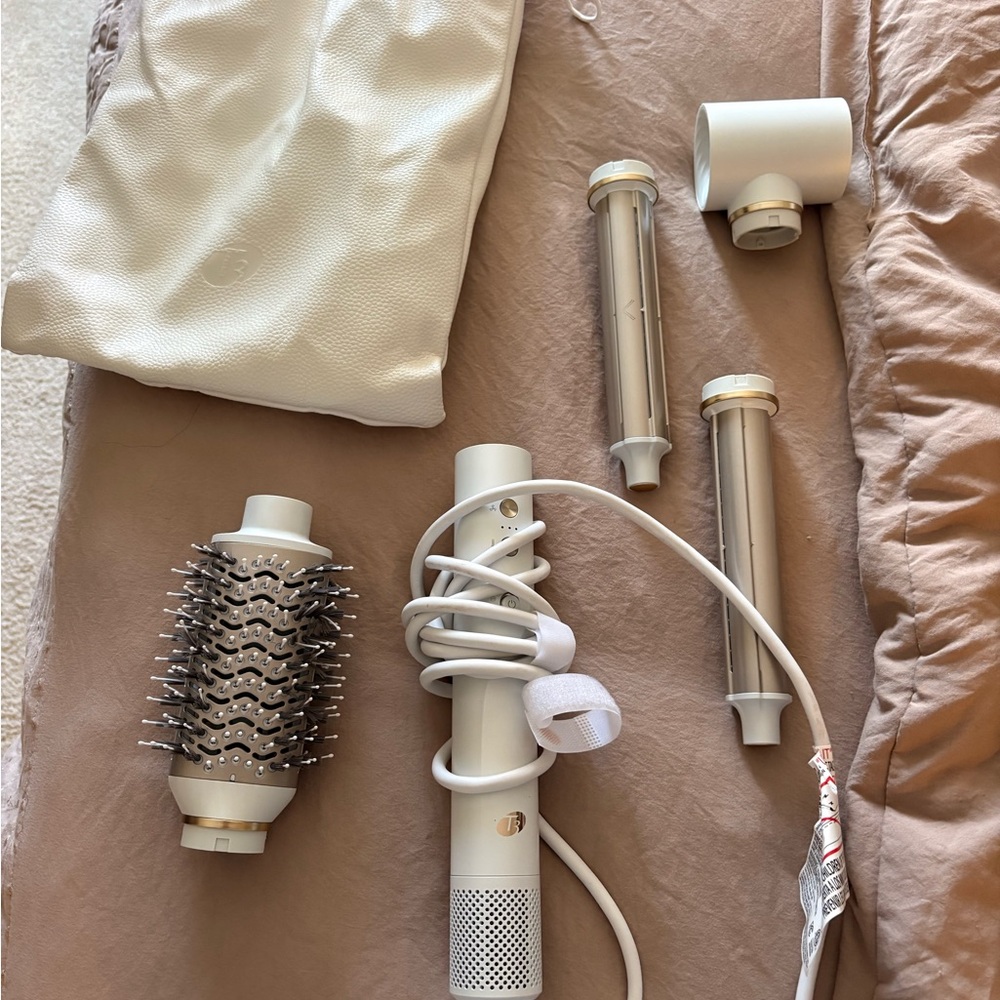 White Multi-attachment Hair Styler with Brush